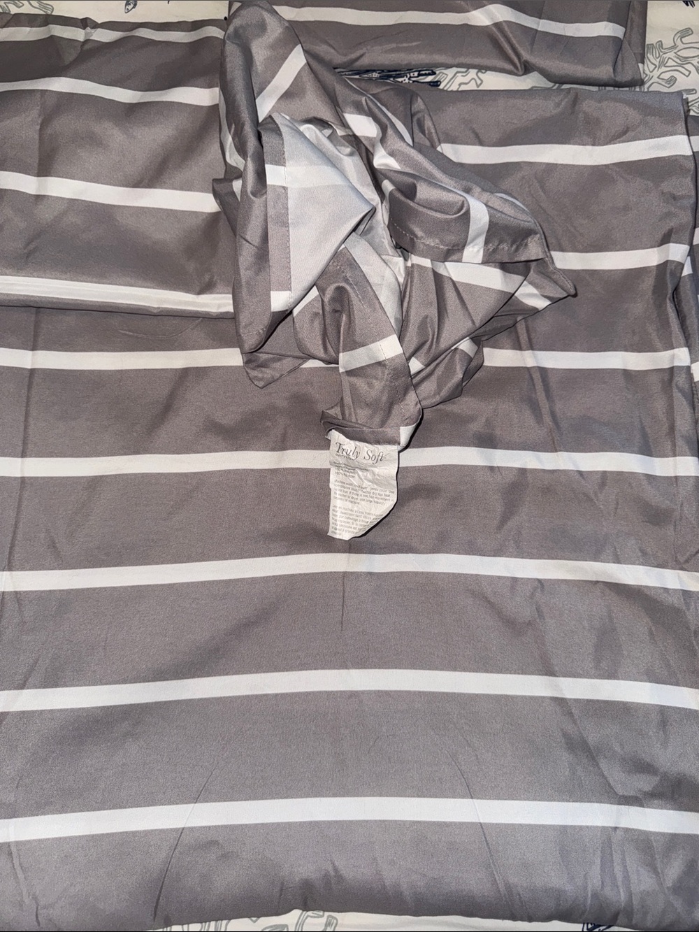 TRULY SOFT 3pc Queen Grey and White Striped Duvet Set